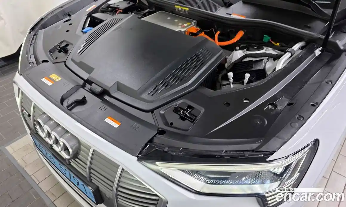 Audi e-tron 2022 0.2 Автомат в Москве № 163079, фото 17