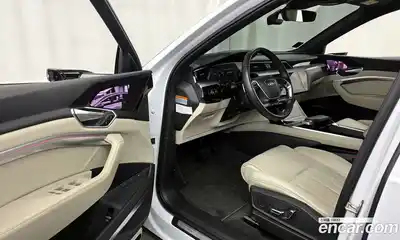 Audi e-tron 2022 0.2 Автомат в Москве № 163079, миниатюра 4