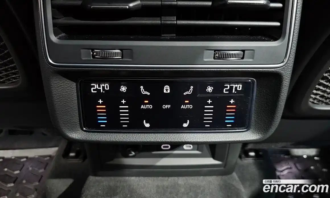 Audi Q8 2021 3.0 Автомат в Москве № 163448, фото 10