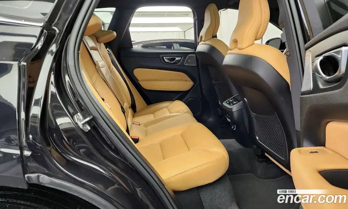 Volvo XC60 2020 2.0 Автомат в Москве № 164511, фото 13