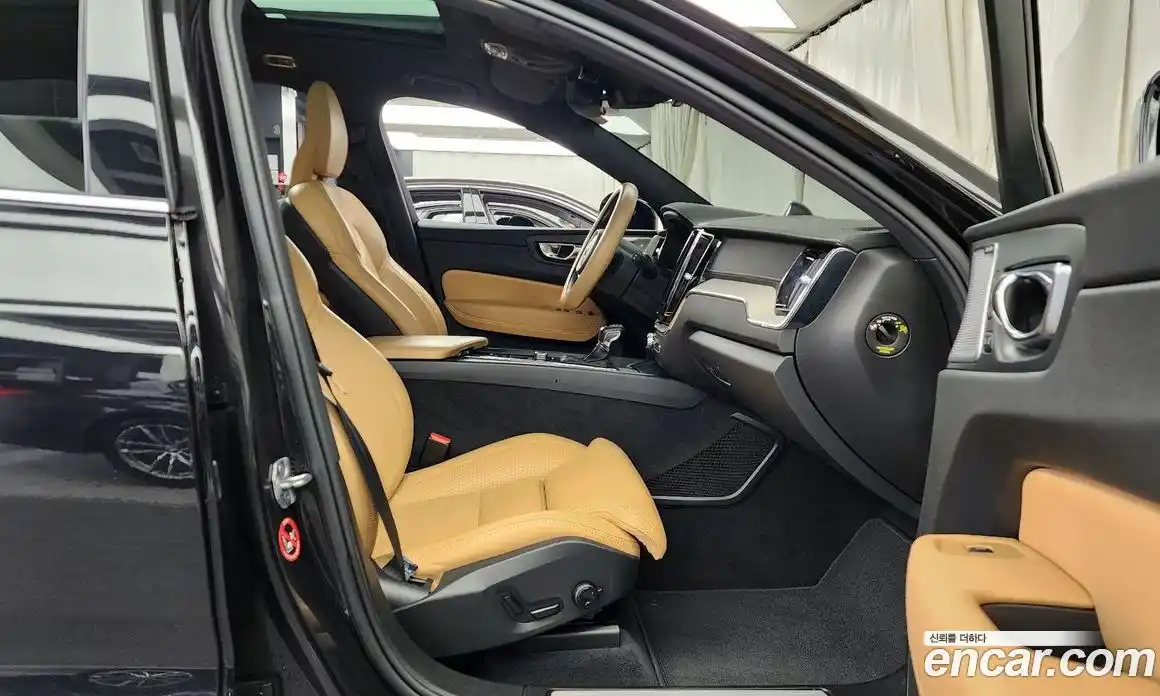 Volvo XC60 2020 2.0 Автомат в Москве № 164511, фото 10