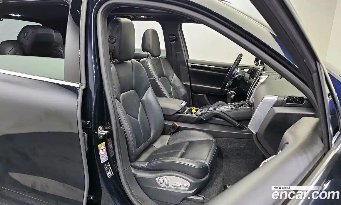 Porsche Cayenne 2016 3.0 Автомат в Москве № 165644, фото 4