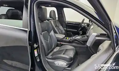 Porsche Cayenne 2016 3.0 Автомат в Москве № 165644, миниатюра 4