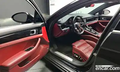 Porsche Panamera, 2018