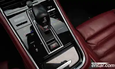 Porsche Panamera 2018 3.0 Автомат в Москве № 165683, миниатюра 2