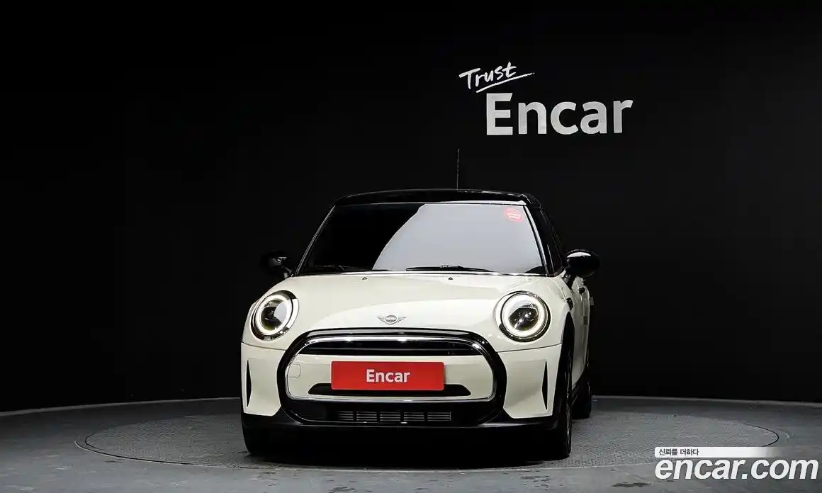 Mini Cooper 2022 1.5 Автомат в Москве № 167120, фото 15