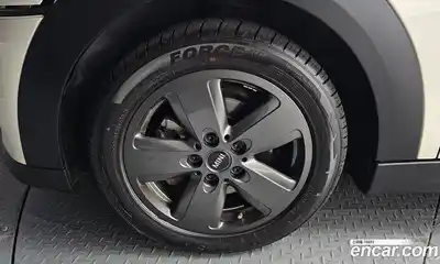 Mini Cooper 2022 1.5 Автомат в Москве № 167120, миниатюра 6