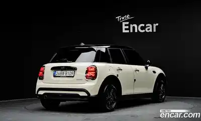 Mini Cooper 2022 1.5 Автомат в Москве № 167120, миниатюра 7