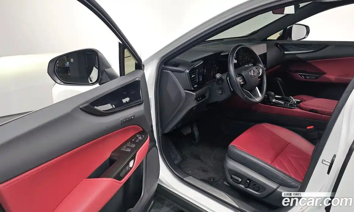 Lexus NX 2025 2.5 Автомат в Москве № 168040, фото 17