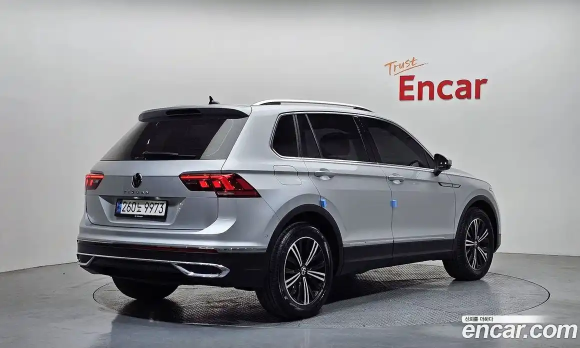 Volkswagen Tiguan 2023 2.0 Автомат в Москве № 168685, фото 4