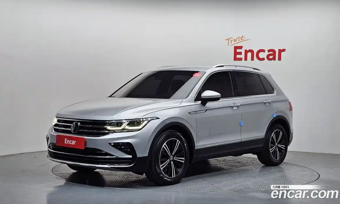 Volkswagen Tiguan 2023 2.0 Автомат в Москве № 168685, фото 6