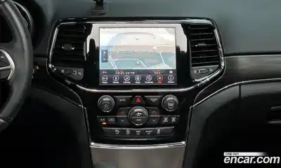 Jeep Cherokee 2019 3.6 Автомат в Москве № 169651, миниатюра 7