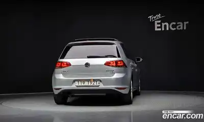 Volkswagen Golf, 2015