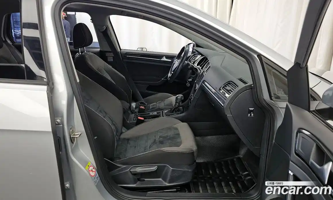 Volkswagen Golf 2015 2.0 Автомат в Москве № 171078, фото 12