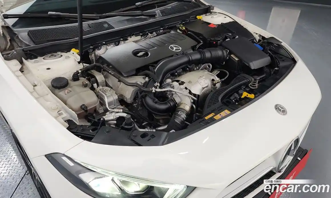 Mercedes-Benz A-Class 2020 2.0 Автомат в Москве № 173577, фото 16