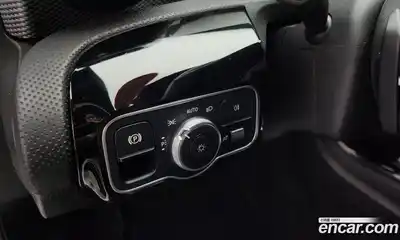 Mercedes-Benz A-Class 2020 2.0 Автомат в Москве № 173577, миниатюра 3