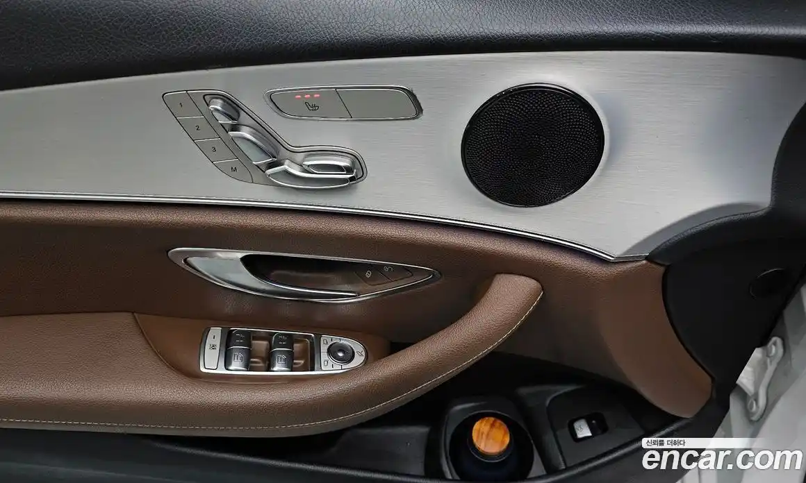 Mercedes-Benz E-Class 2021 2.0 Автомат в Москве № 178130, фото 14