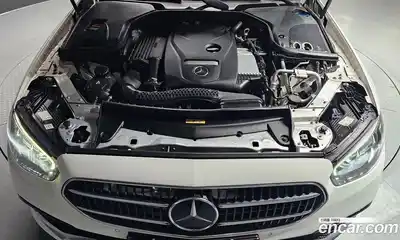 Mercedes-Benz E-Class 2021 2.0 Автомат в Москве № 178130, миниатюра 2