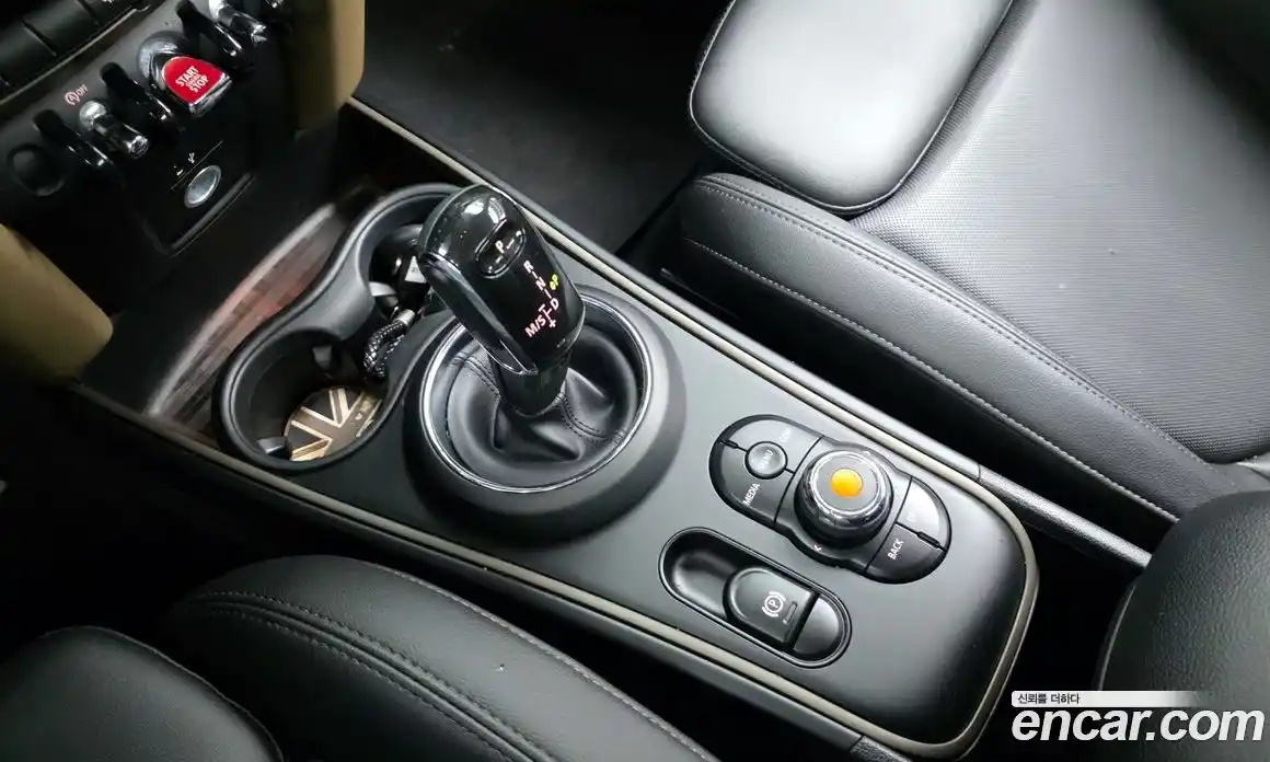 Mini Countryman 2019 2.0 Автомат в Москве № 184957, фото 8