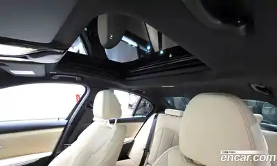 BMW 3-Series 2024 2.0 Автомат в Москве № 187493, миниатюра 2