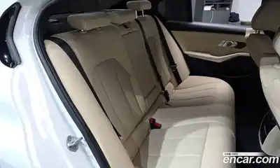 BMW 3-Series 2024 2.0 Автомат в Москве № 187493, миниатюра 3