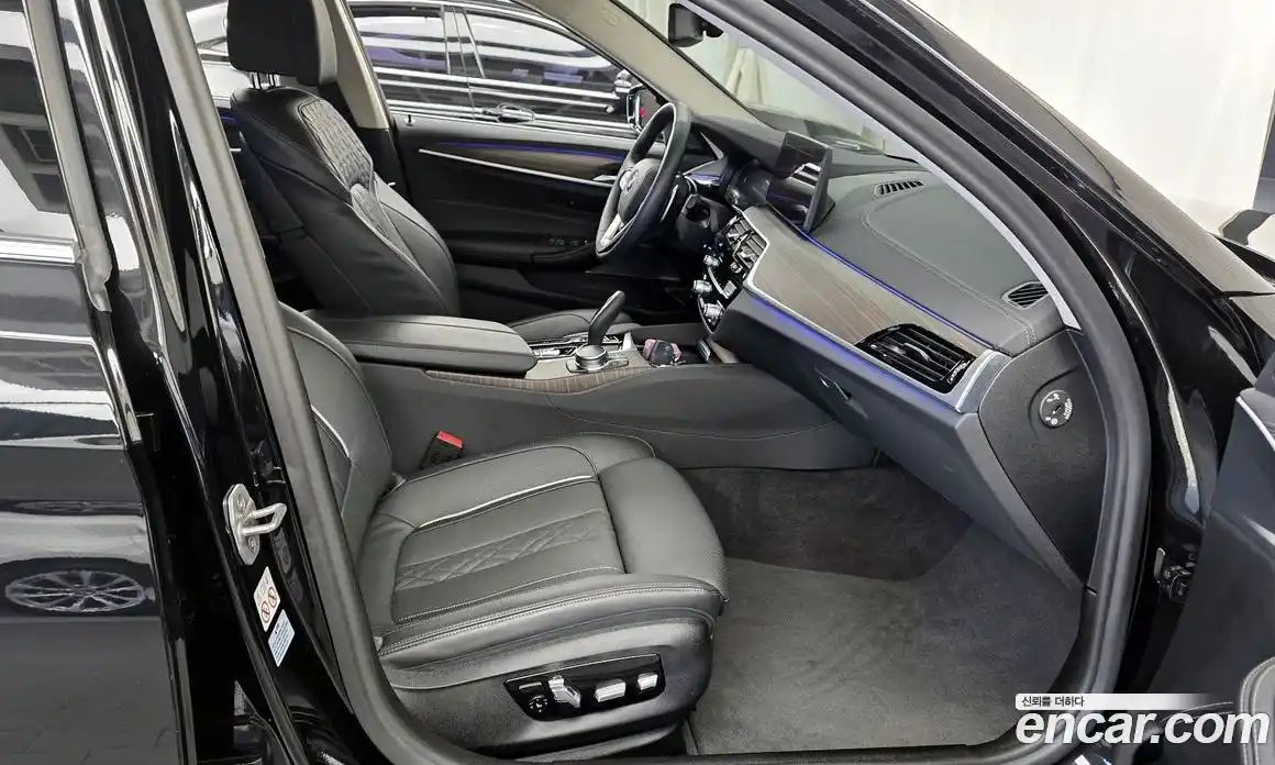 BMW 5-Series 2023 2.0 Автомат в Москве № 187593, фото 3