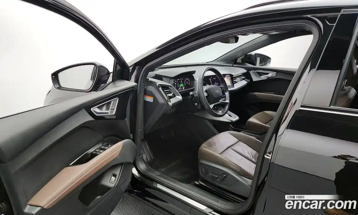 Audi Q4 e-tron 2022 0.2 Автомат в Москве № 191330, фото 17