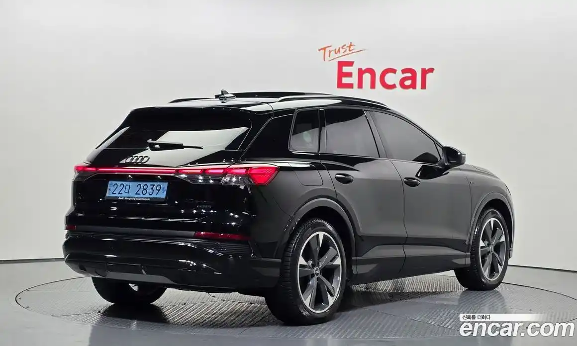 Audi Q4 e-tron 2022 0.2 Автомат в Москве № 191330, фото 9