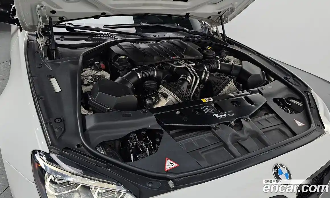 BMW M6 2015 4.4 Автомат в Москве № 192544, фото 15