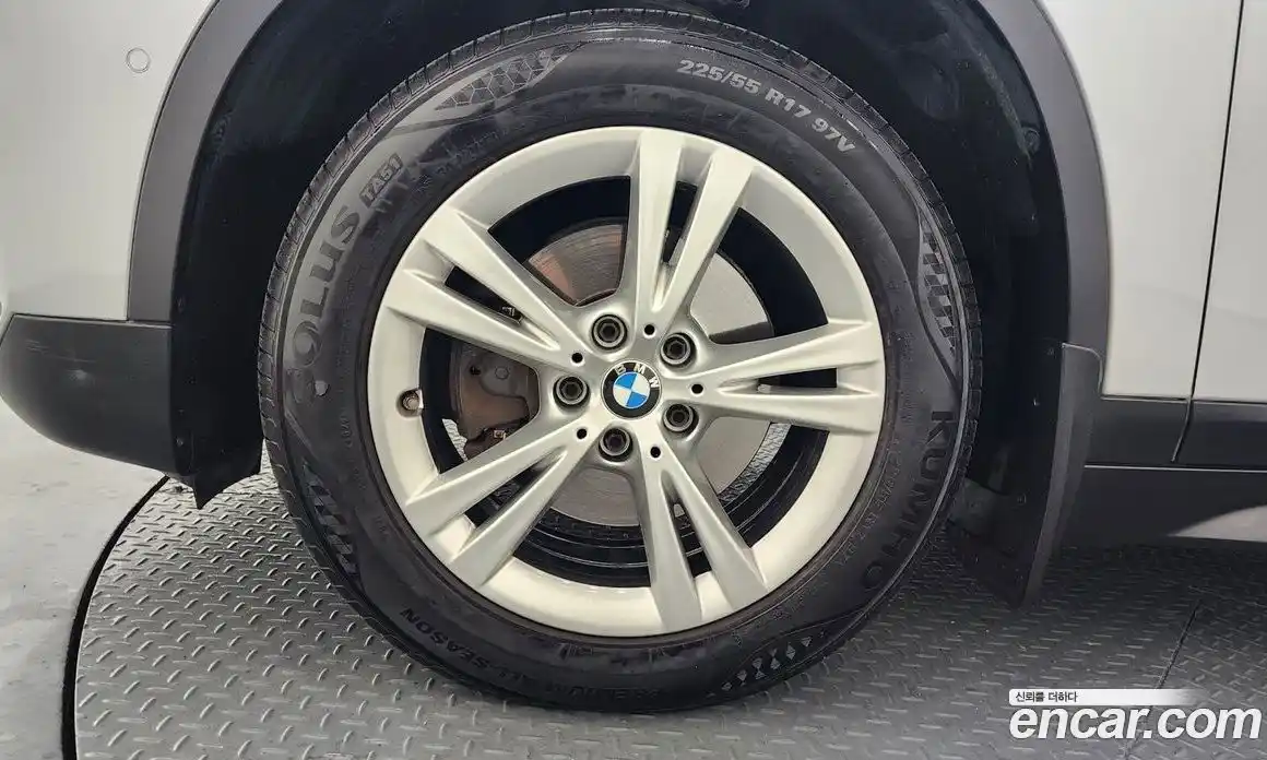 BMW X1 2017 2.0 Автомат в Москве № 193003, фото 20