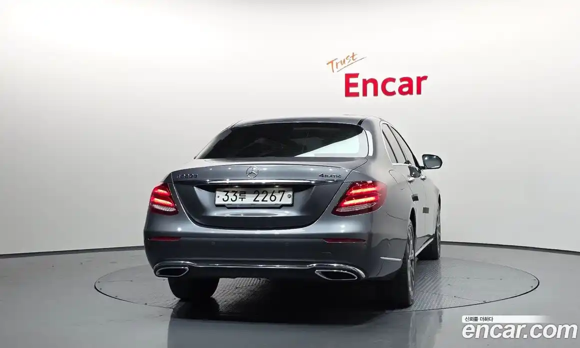 Mercedes-Benz E-Class 2019 1.9 Автомат в Москве № 194967, фото 4