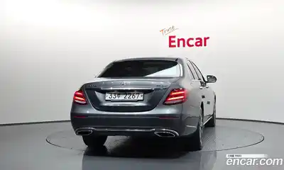 Mercedes-Benz E-Class 2019 1.9 Автомат в Москве № 194967, миниатюра 4