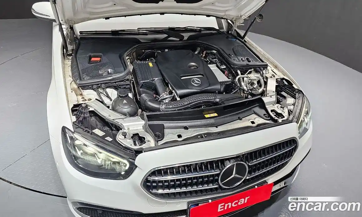 Mercedes-Benz E-Class 2021 2.0 Автомат в Москве № 195590, фото 17