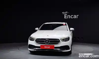 Mercedes-Benz E-Class 2021 2.0 Автомат в Москве № 195590, миниатюра 2