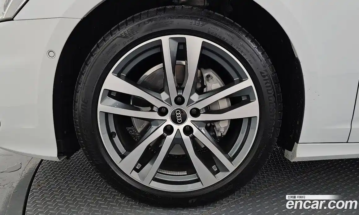 Audi A6 2021 2.0 Автомат в Москве № 195906, фото 2