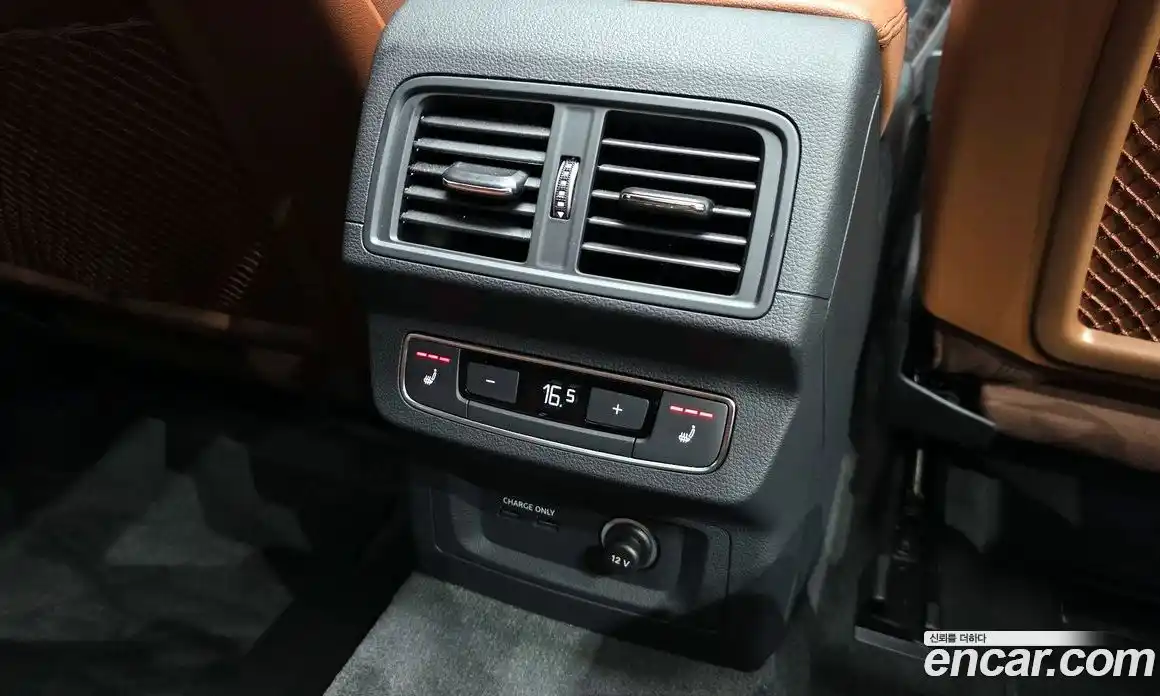 Audi Q5 2023 2.0 Автомат в Москве № 196120, фото 18