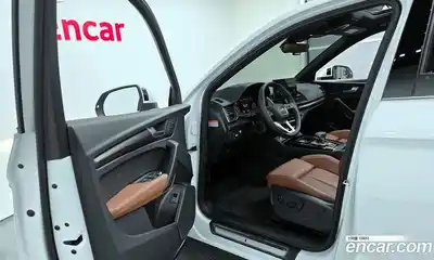 Audi Q5 2023 2.0 Автомат в Москве № 196120, миниатюра 10