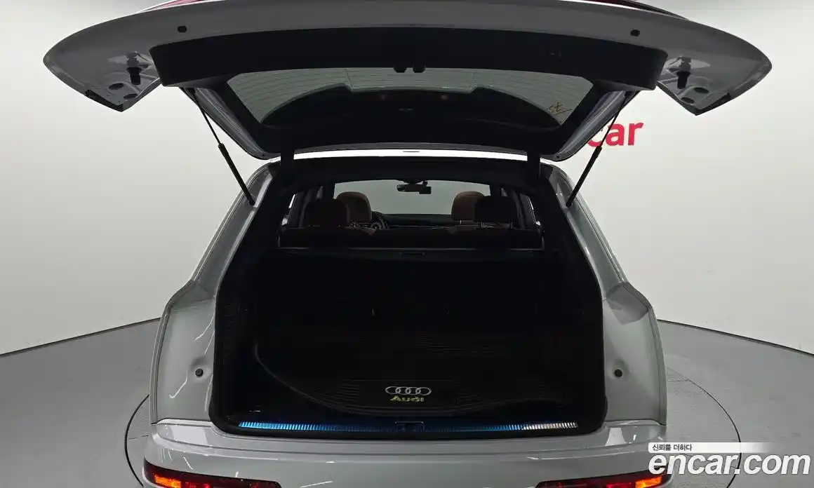 Audi Q7 2021 3.0 Автомат в Москве № 196559, фото 10