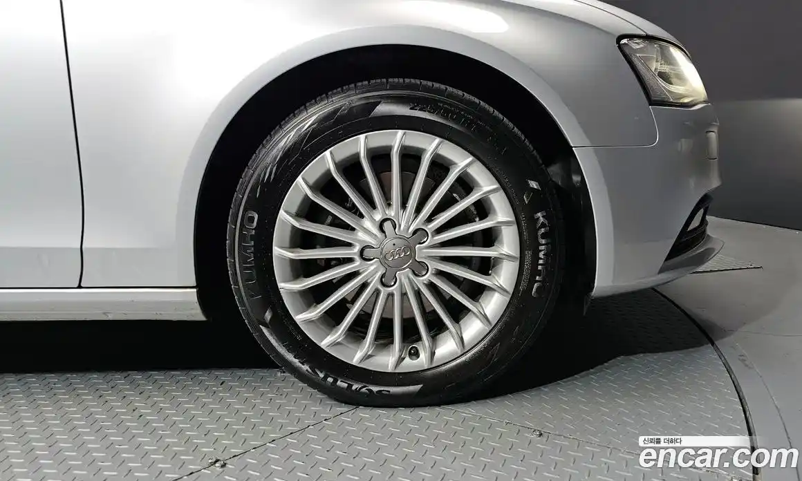 Audi A4 2013 2.0 Автомат в Москве № 196654, фото 19