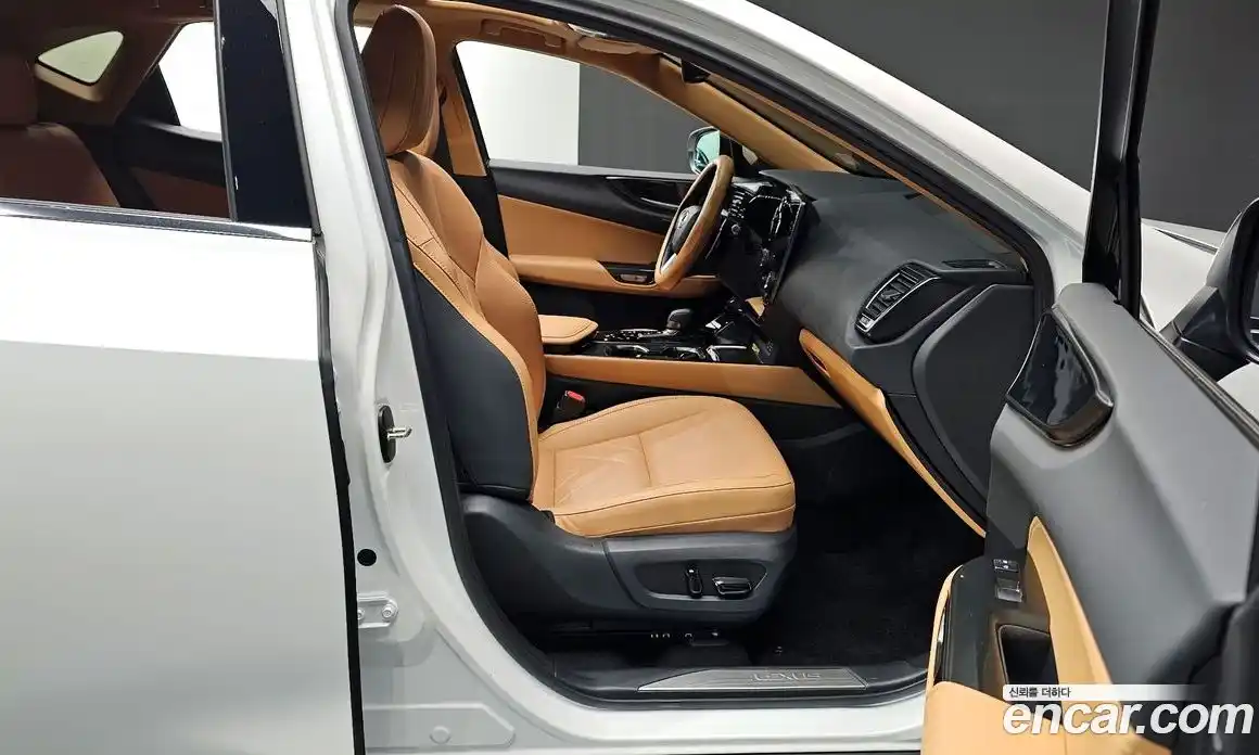 Lexus NX 2025 2.5 Автомат в Москве № 198731, фото 12