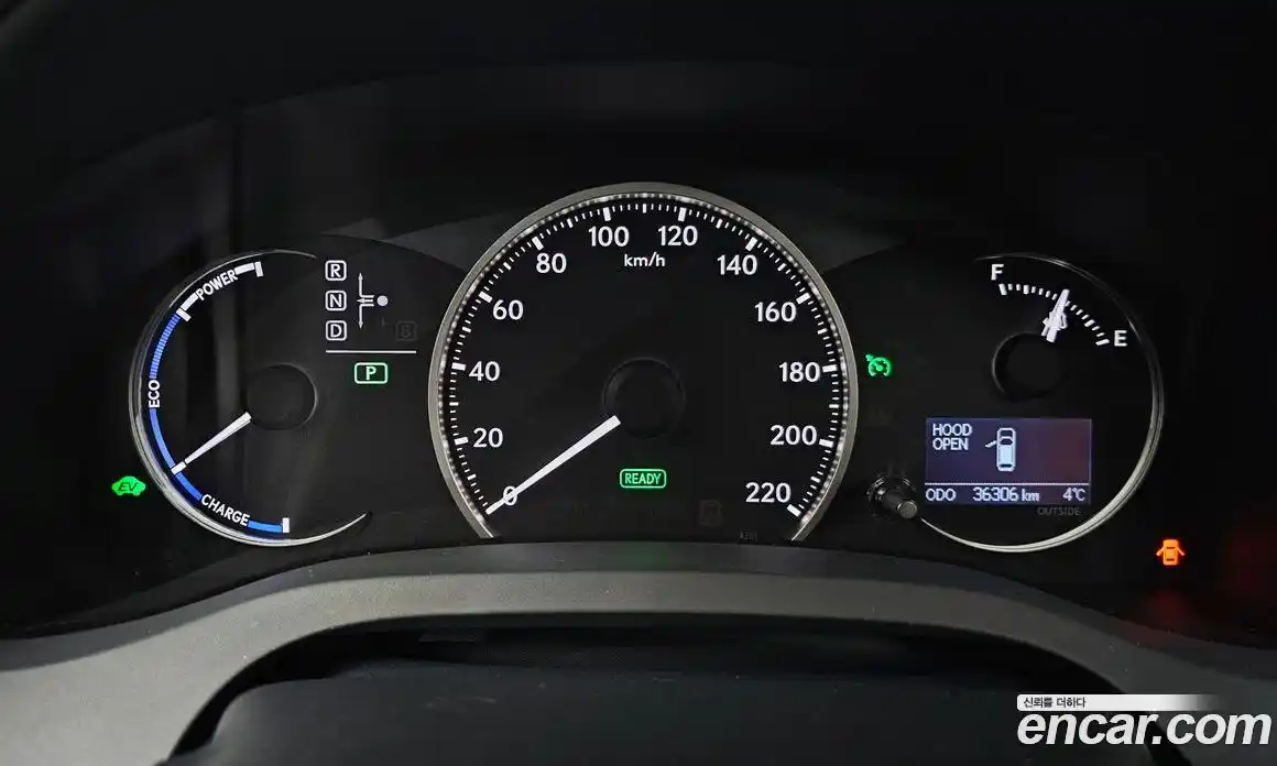 Lexus CT200h 2017 1.8 Автомат в Москве № 198784, фото 18