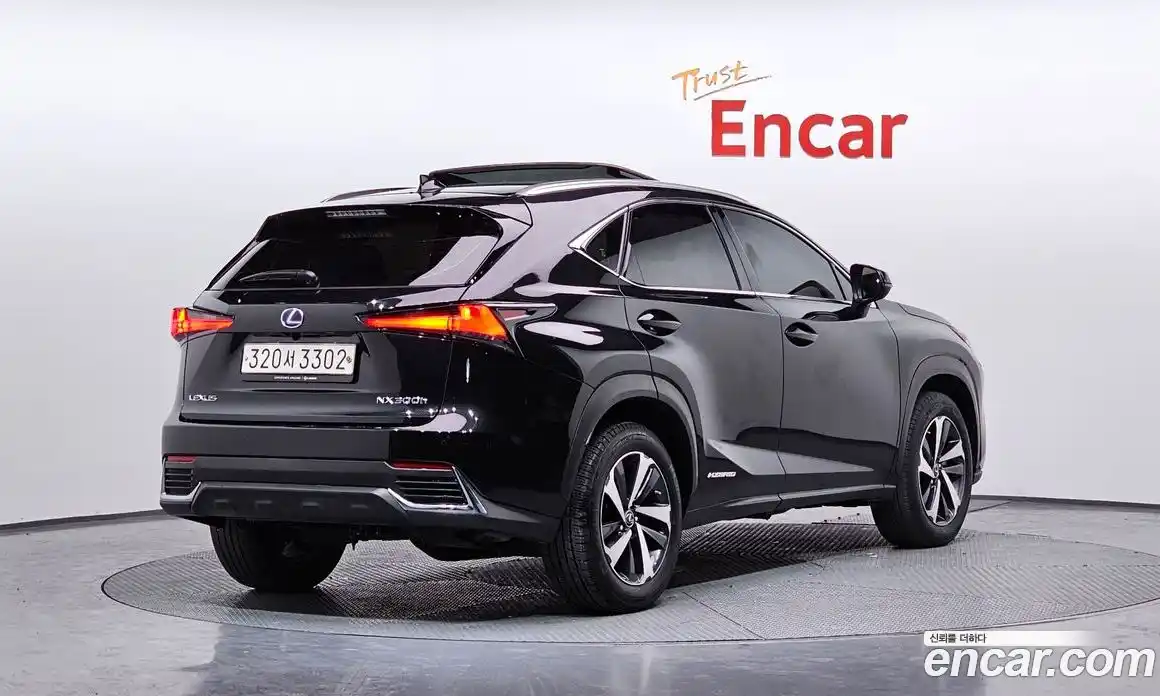 Lexus NX 2021 2.5 Автомат в Москве № 198855, фото 9