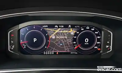 Volkswagen Tiguan 2024 2.0 Автомат в Москве № 198999, миниатюра 2