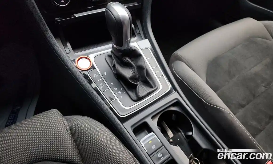 Volkswagen Golf 2016 2.0 Автомат в Москве № 199169, фото 6