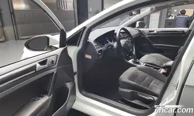 Volkswagen Golf 2016 2.0 Автомат в Москве № 199169, миниатюра 8