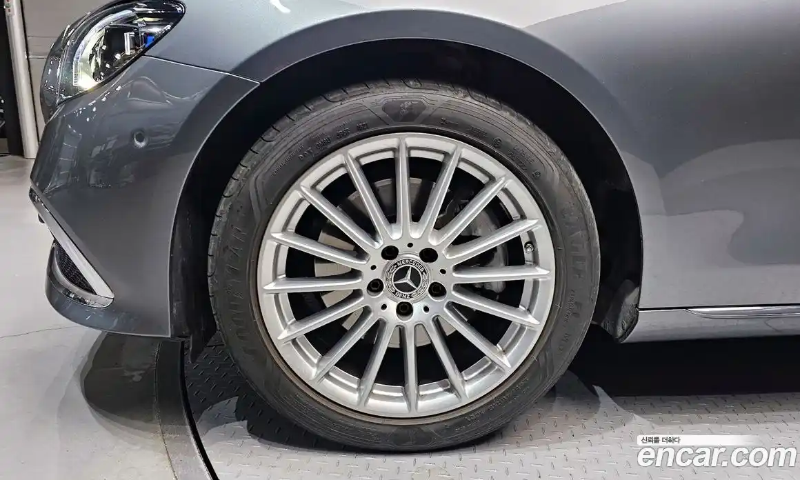 Mercedes-Benz E-Class 2021 2.0 Автомат в Москве № 205495, фото 18