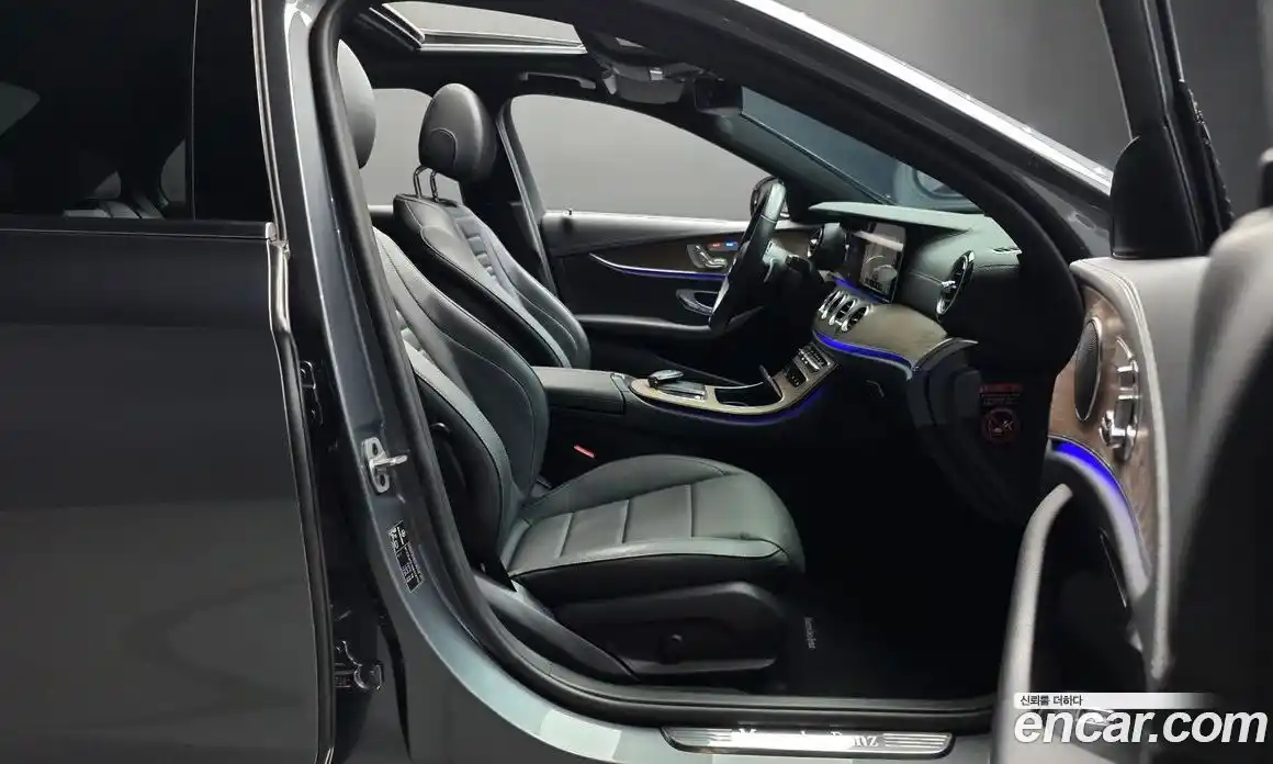 Mercedes-Benz E-Class 2021 2.0 Автомат в Москве № 205495, фото 7