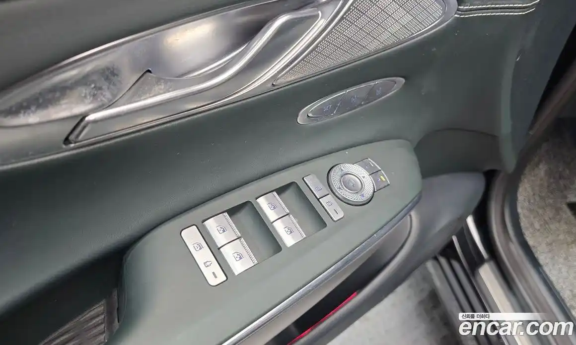 Genesis GV70 2022 0.1 Автомат в Москве № 207206, фото 16