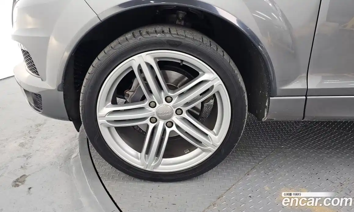 Audi Q7 2014 4.1 Автомат в Москве № 208525, фото 3