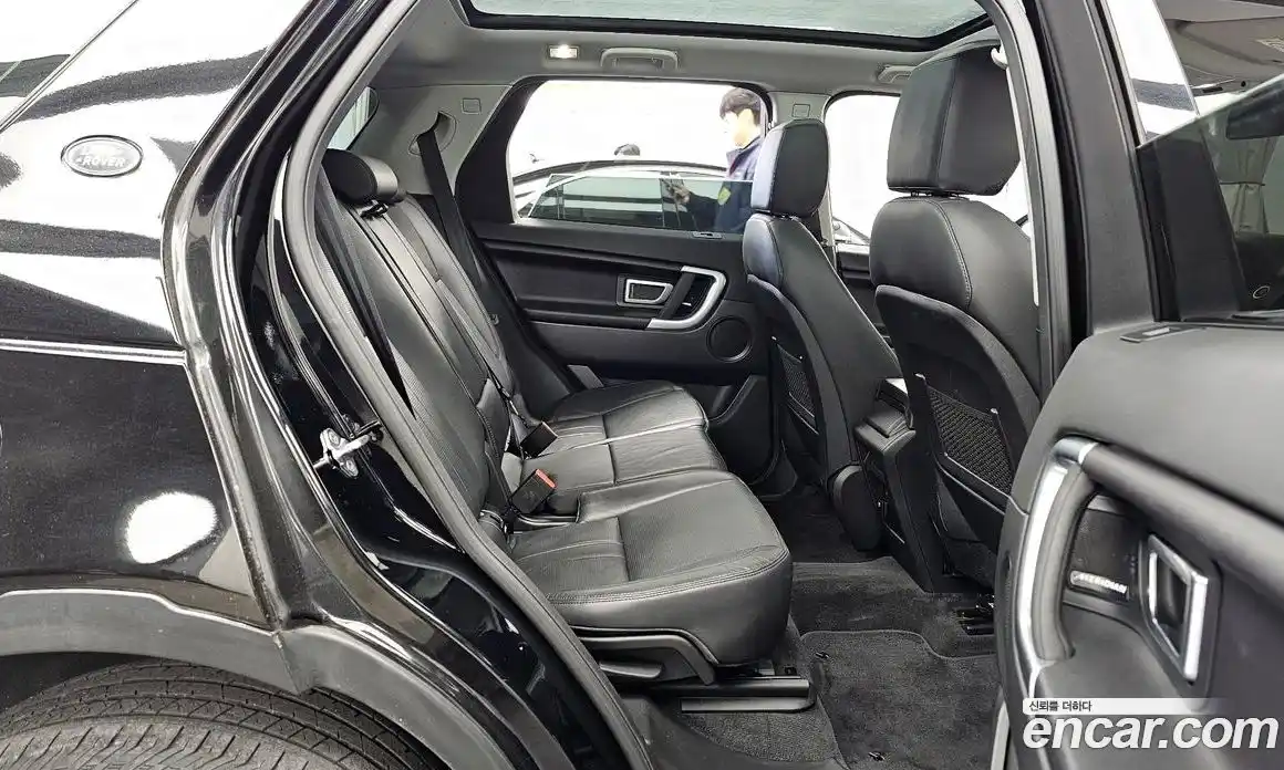 Land Rover Discovery Sport 2018 2.0 Автомат в Москве № 210491, фото 17